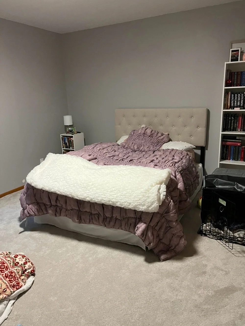 Pottery Barn Queen/Full Cream Puff Quilted Comforter & Double Sham Set